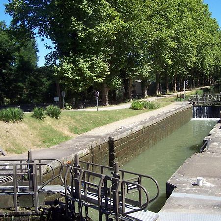 Les Chambres Du Font D'Uzas Meilhan-sur-Garonne Exteriör bild